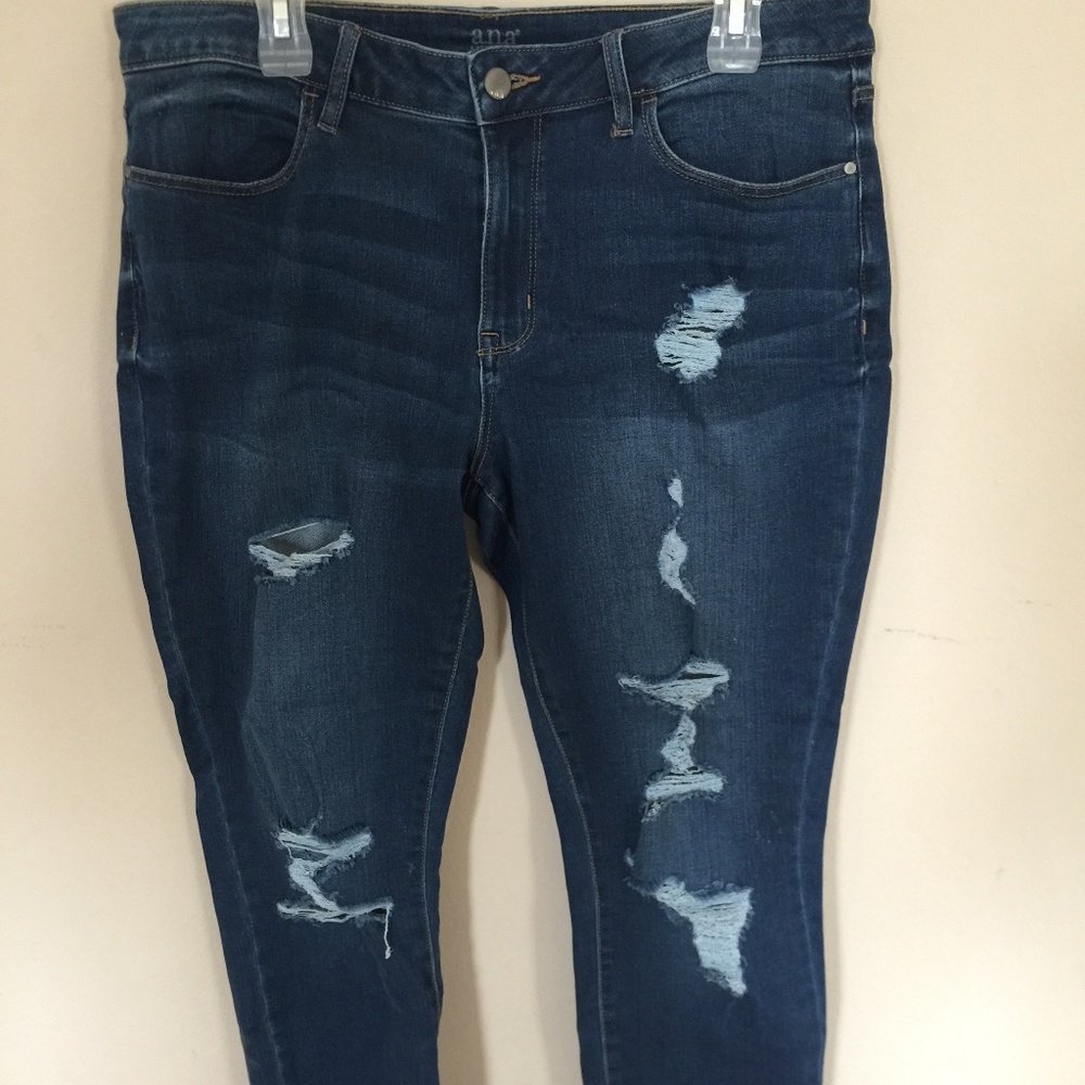 a.n.a. Size 16 Distressed Jegging